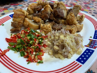 วิธีทำ หมูกรอบผัดพริกกระเทียม