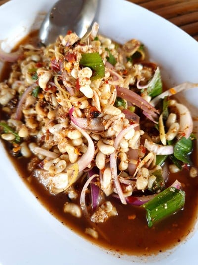 ก้อยไข่มดแดง