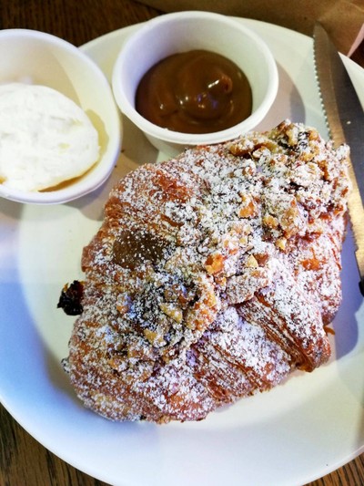 Sticky Date $AUD 13.5 (304 บาท)