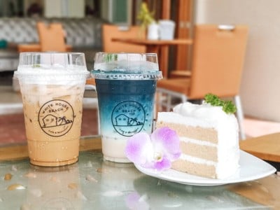 White House Beach café and restaurant