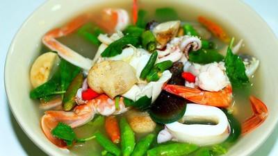 ป. อยู่เย็นรสเด่น (PO YU YEN ROT DEN RESTAURANT) ป. อยู่เย็นรสเด่น (PO YU YEN ROT DEN RESTAURANT)
