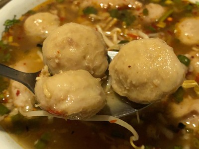 ก๋วยเตี๋ยวหมูตุ๋นยาจีน