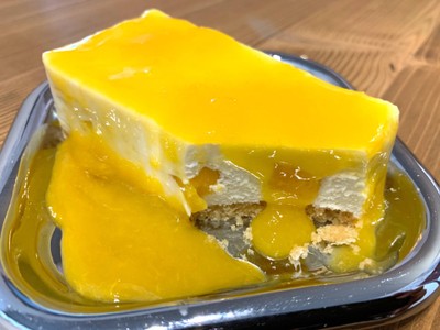 Cheese pie Mango