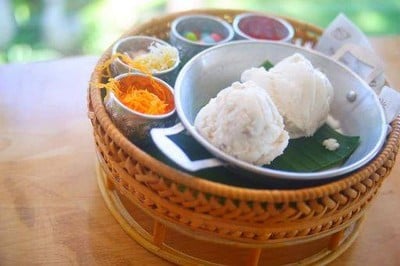 หอมรัญจวน ขนมไทย ต้นตำรับชลบุรี