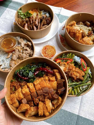 อาหาร หรือ เครื่องดื่ม