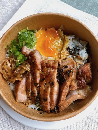 อาหาร หรือ เครื่องดื่ม