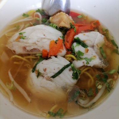 เส้นเหลืองปลา