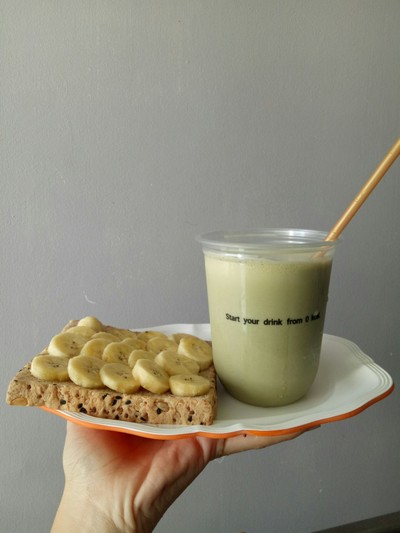 Tofu Banana Matcha Smoothie