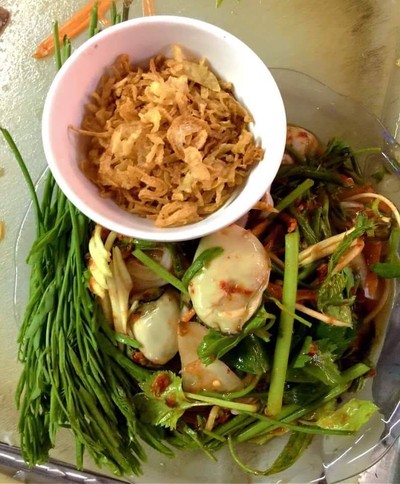 ยำหอยนางรม แถมน้ำทิพย์ 1 ขวด 550 ML