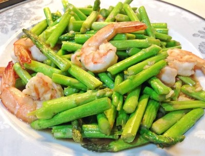 หน่อไม้ฝรั่งผัดกุ้ง