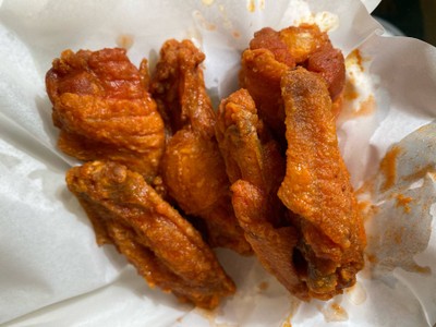 6 Buffalo Hot Wings