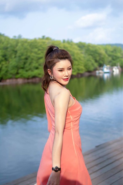 หน้าดูไม่ดุเหมือนเมื่อก่อน....อิ้งเองก็หลัก3 กว่าๆๆแล้ว 🥰🥰🥰love Emma ka