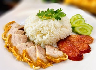 ข้าวหมูกรอบ กุนเชียง