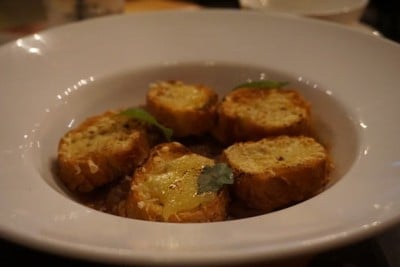 ขนมปังอบชีส