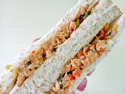 วิธีทำ กะเพราทูน่าแซนวิช 🌶️ วิธีทำ กะเพราทูน่าแซนวิช 🌶️