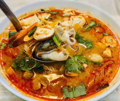 ต้มยำรวมมิตรทะเล