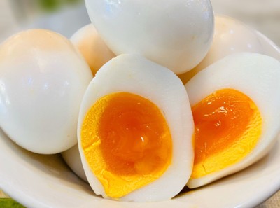 ไข่มะตูม ลูกละ