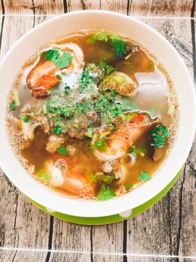 ข้าวต้มน้ำซุปเห็ดหอม ชีฟู้ด