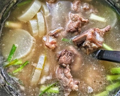 ซี่โครงหมูต้มน้ำข้น สูตรคุณย่า