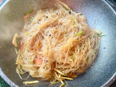 วิธีทำ กุ้งอบวุ้นเส้น