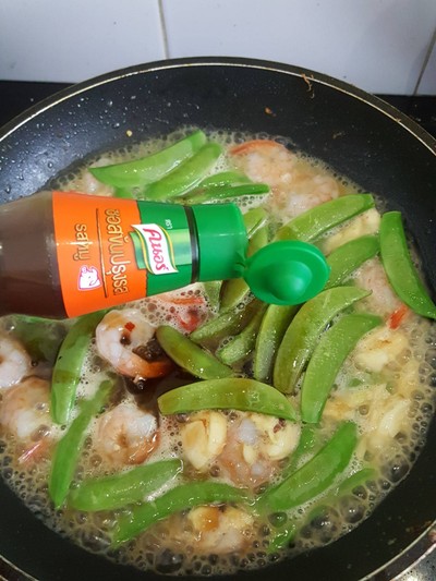 วิธีทำ ถั่วลันเตาหวานผัดกุ้ง วิธีทำ ถั่วลันเตาหวานผัดกุ้ง