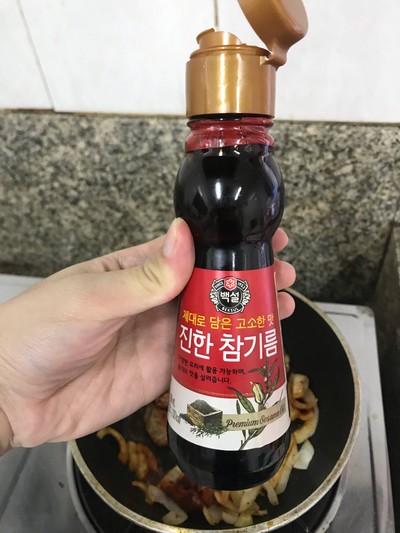วิธีทำ หมูผัดสไตล์เกาหลี 돼지고기볶음 🇰🇷 
