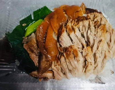 ขาหมูแบบกับข้าวชุดเล็ก