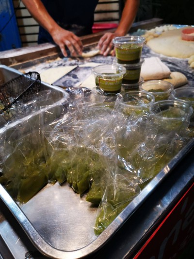 อาหาร หรือ เครื่องดื่ม