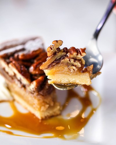 Maple pecan pie
