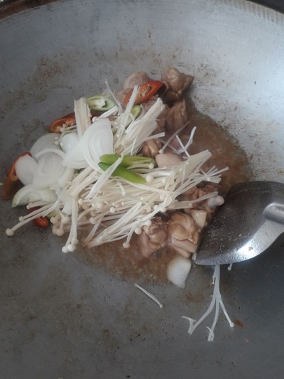 วิธีทำ ไก่ผัดพริก วิธีทำ ไก่ผัดพริก