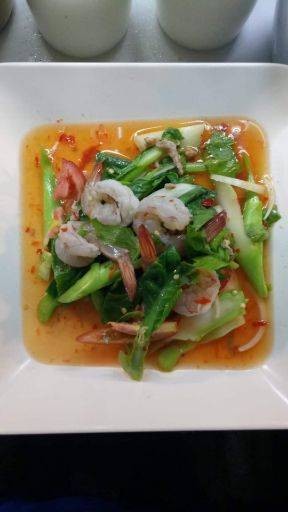 ร้านสารพัดตำเมี่ยงปลาเผาไทนคร (ร้านสารพัดตำไทนคร) ศรีสงคราม