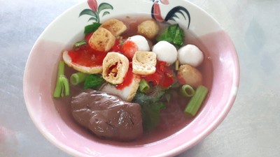 วุ้นเส้นเย็นตาโฟ