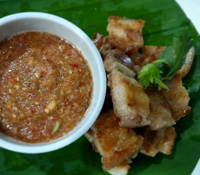 สามชั้นย่าง