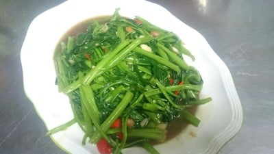 ผัดผักบุ้ง