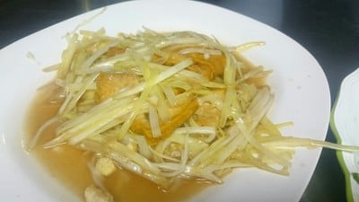 กุ้ยช่ายขาวผัดเต้าหู้