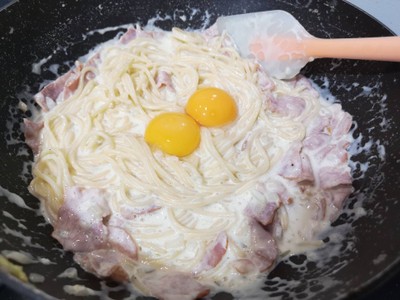 วิธีทำ คาโบนาร่าเบค่อน ~ Carbonara~