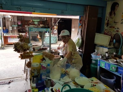 4วัน3คืน นมัสการเขาคิชฌกูฏ กินเที่ยวทั่วจันทบุรี แบบไม่มีรถ