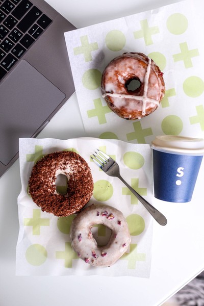 DOUGHNUT