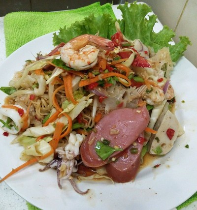 ยำมาม่ารวมมิตร