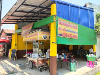 บรรยากาศร้าน ด้านข้างสามารถจอดรถได้