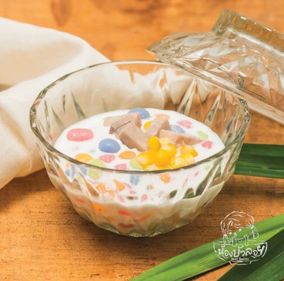 บัวลอยกะทิสด ทรงเครื่อง (เผือก,ข้าวโพด)