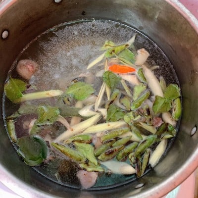 วิธีทำ ต้มโคล้งปลาย่างผักหวานป่า วิธีทำ ต้มโคล้งปลาย่างผักหวานป่า