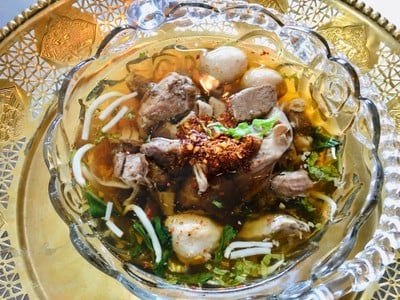 เมนูของร้าน อร่อยเด็ด ผ่านฟ้า