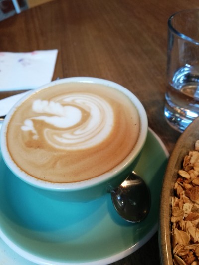 Flat white $AUD4 (90 บาท)