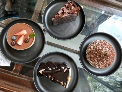 อาหาร หรือ เครื่องดื่ม