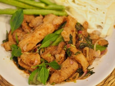 เนื้อย่างน้ำตก