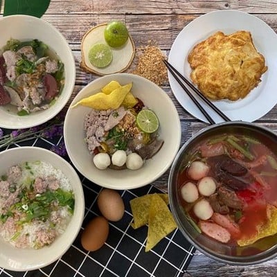 แม่คิ้ม ก๋วยเตี๋ยวต้มยำ โบราณ