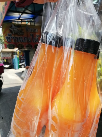 น้ำส้มสดแท้100% 300cc.25-