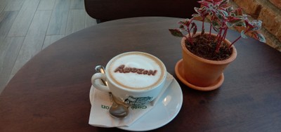 ไวท์ช็อกมัคคิอาโตร้อน 12 oz.