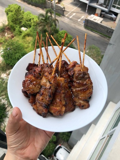 หมูปิ้ง (10 บาท)